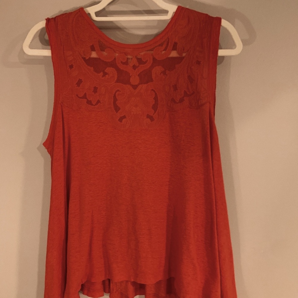 FREE PEOPLE red tank top with lace